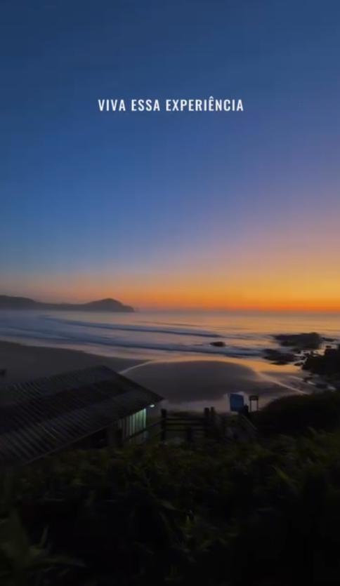 Nascer do sol visto da Praia do Rosa, Imbituba